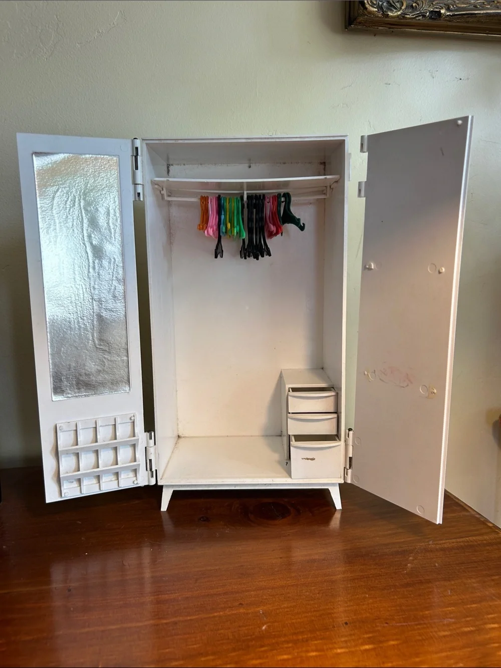 Vintage 60s Pedigree Sindy Doll White and Gold Wardrobe Closet w/ Hangers